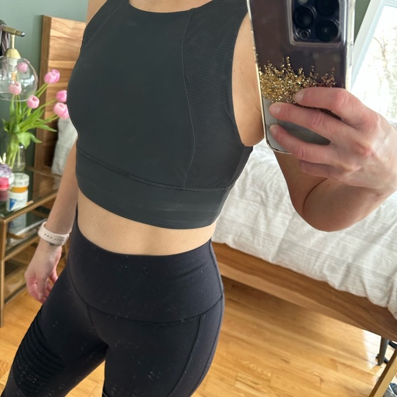 Lululemon bra - Picture 3 of 5